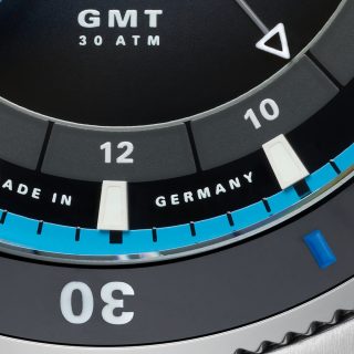 Sportivo Travel GMT Detail Zeitzone